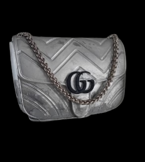 Dekoration Kerzen Handarbeit Louis Vuitton Chanel Gucci Skulpturen Logos Handtasche 