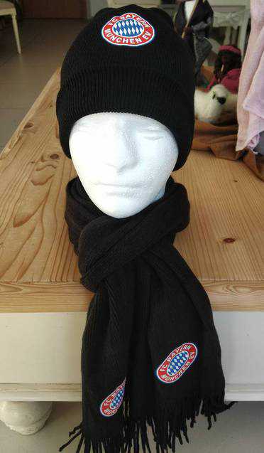 FC Bayern Mnchen FCB Beanie Cap Mtze Kappe Schal Winter Kleidung Fan